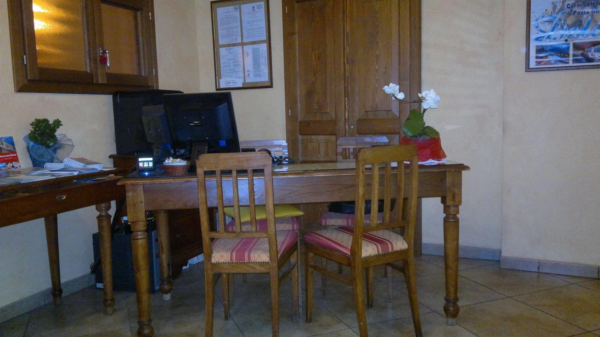 Albergo Ristorante Montebaldo ليمونِ سول غاردا المظهر الخارجي الصورة